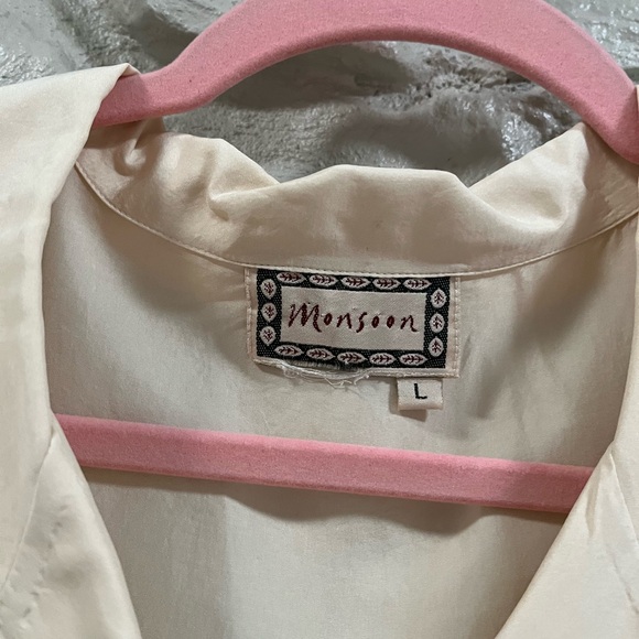 Large vintage silk cream blouse - Picture 3 of 7